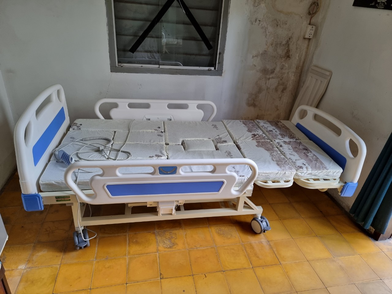 Cữa hàng giường y tế ở Huyện Hóc Môn